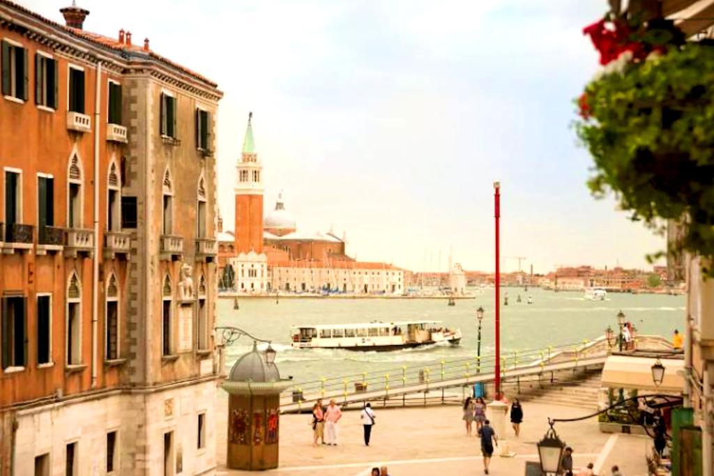 Apartamento Biennale Apt Balcony Venecia Exterior foto